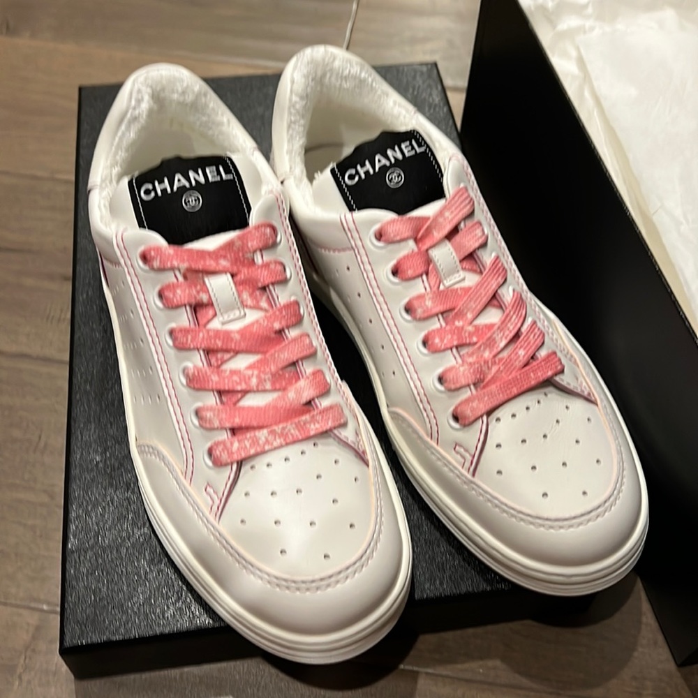 Chanel 21P white pink tennis logo sneakers 38